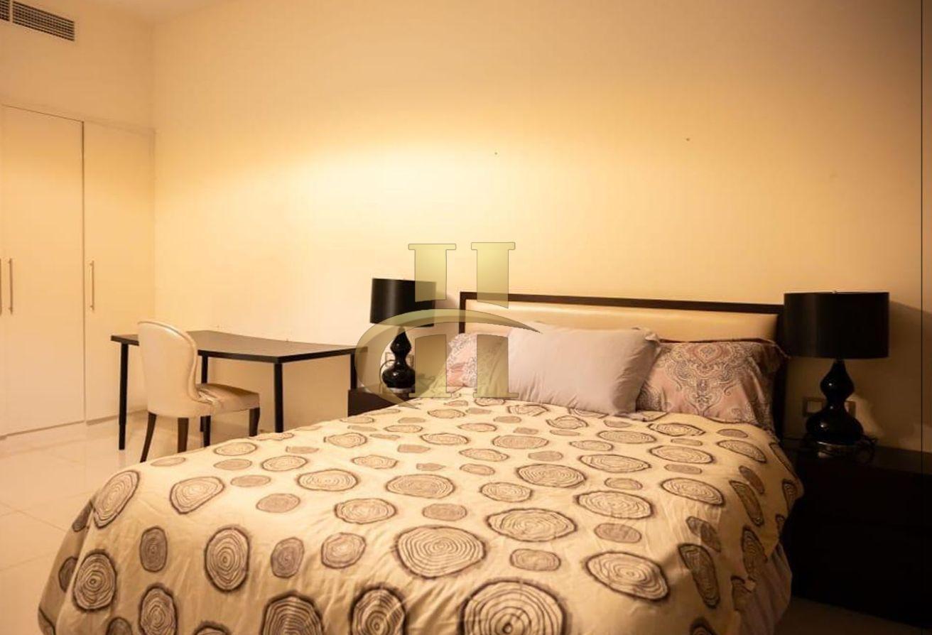 Fully Furnished | Best Deal | Flexible Cheques photo 5