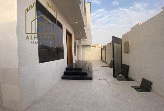 57785735 - Property Image 3