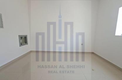 Apartment - 1 Bedroom - 2 Bathrooms for rent in Muwailih Building - Muwaileh - Sharjah