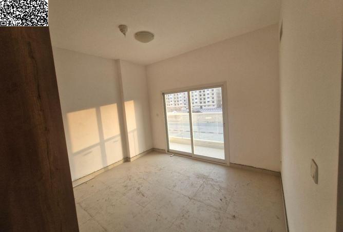 82782857 - Property Image 3