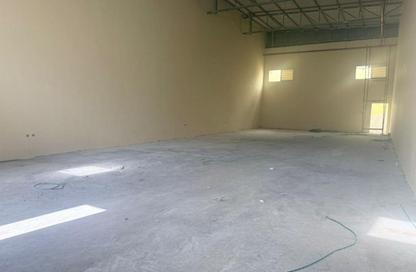 Warehouse - Studio for rent in Umm Al Thuoob - Umm Al Quwain