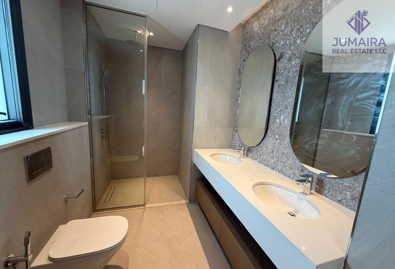 Luxury 2BR Townhouse | Near Beach | Danah Bay