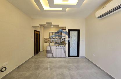 Apartment - Studio - 1 for rent in Al Qubaisat - Al Mushrif - Abu Dhabi Apartment - Studio - 1 for rent in Al Qubaisat - Al Mushrif - Abu Dhabi