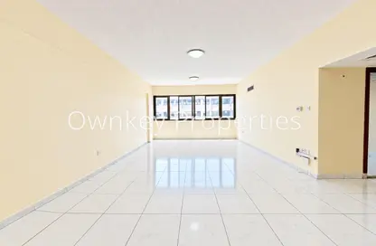 Apartment - 2 Bedrooms - 2 Bathrooms for rent in Silver Sands 1 - Al Mankhool - Bur Dubai - Dubai