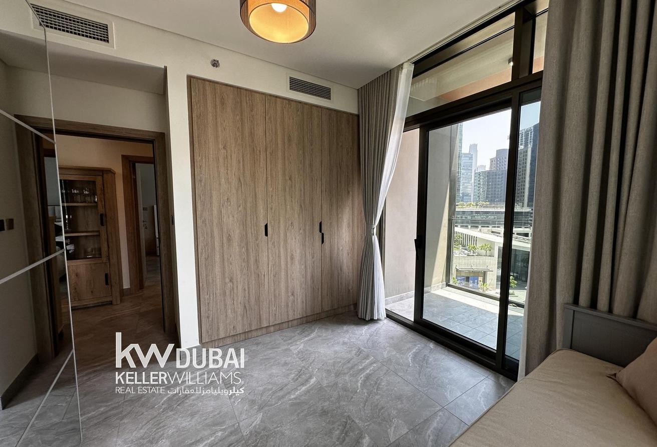 Vacant | Furnished | Burj View | Conner Unit photo 19