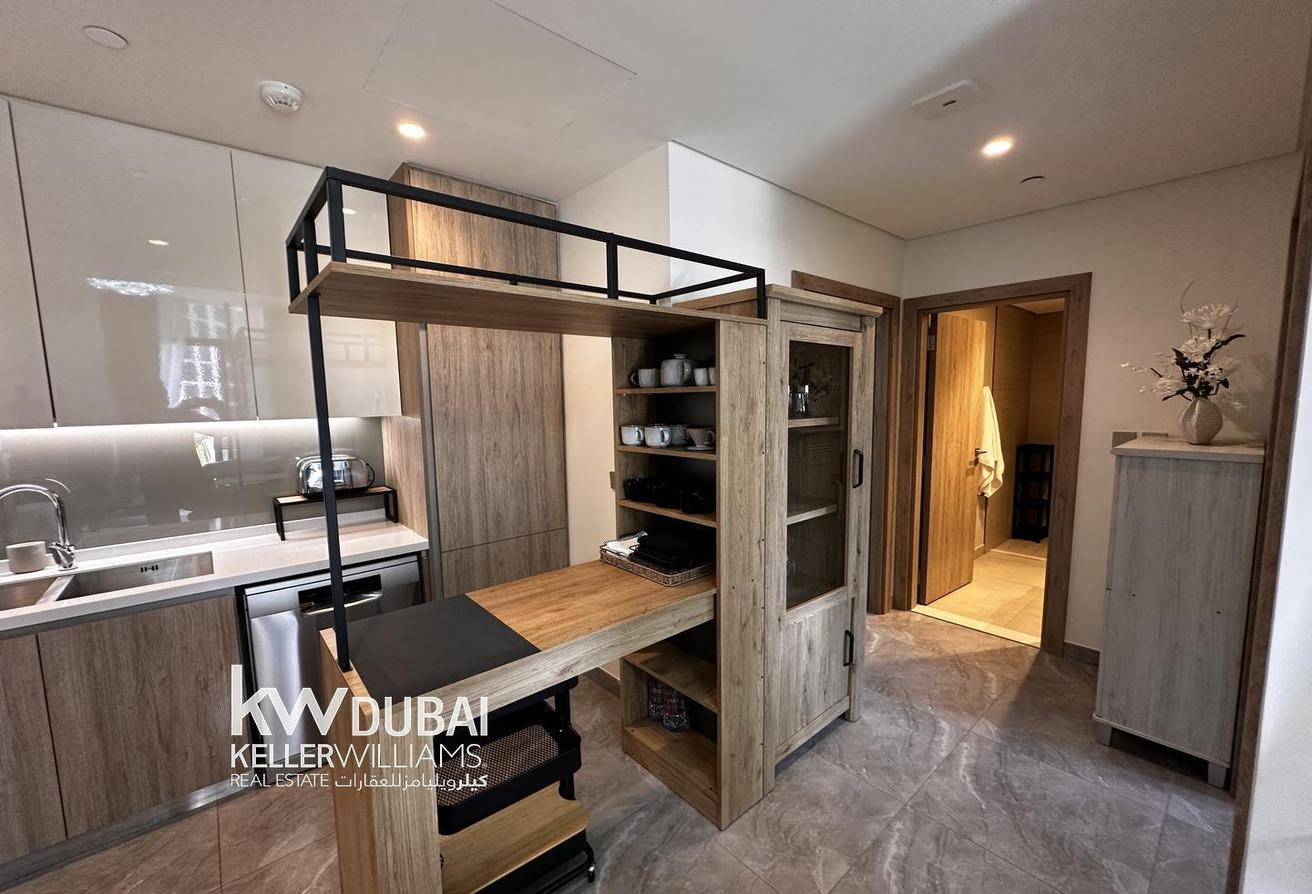 Vacant | Furnished | Burj View | Conner Unit photo 22