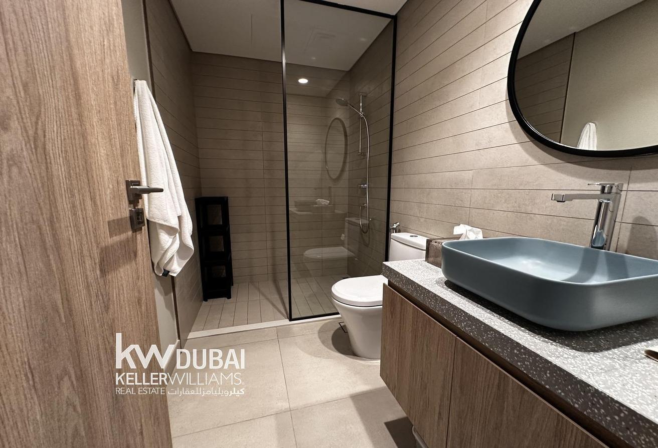 Vacant | Furnished | Burj View | Conner Unit photo 16