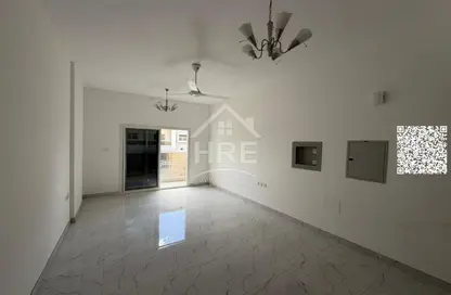 شقة - 2 غرف نوم - 2 حمامات للايجار في 3 المويهات - المويهات - عجمان