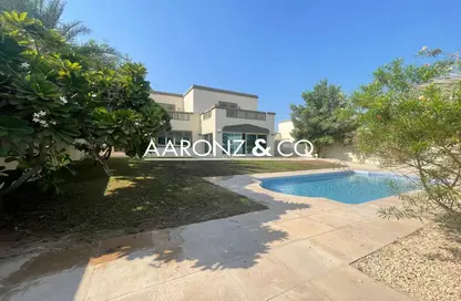 Villa - 4 Bedrooms - 4 Bathrooms for rent in District 3 - Jumeirah Park - Dubai