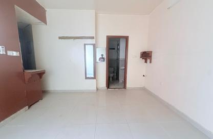 Apartment - Studio - 1 for rent in Muweileh Community - Muwaileh Commercial - Sharjah Apartment - Studio - 1 for rent in Muweileh Community - Muwaileh Commercial - Sharjah
