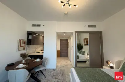 شقة - 1 حمام للبيع في جولدن دريم برج 1 - منطقة 18 - قرية جميرا الدائرية - دبي