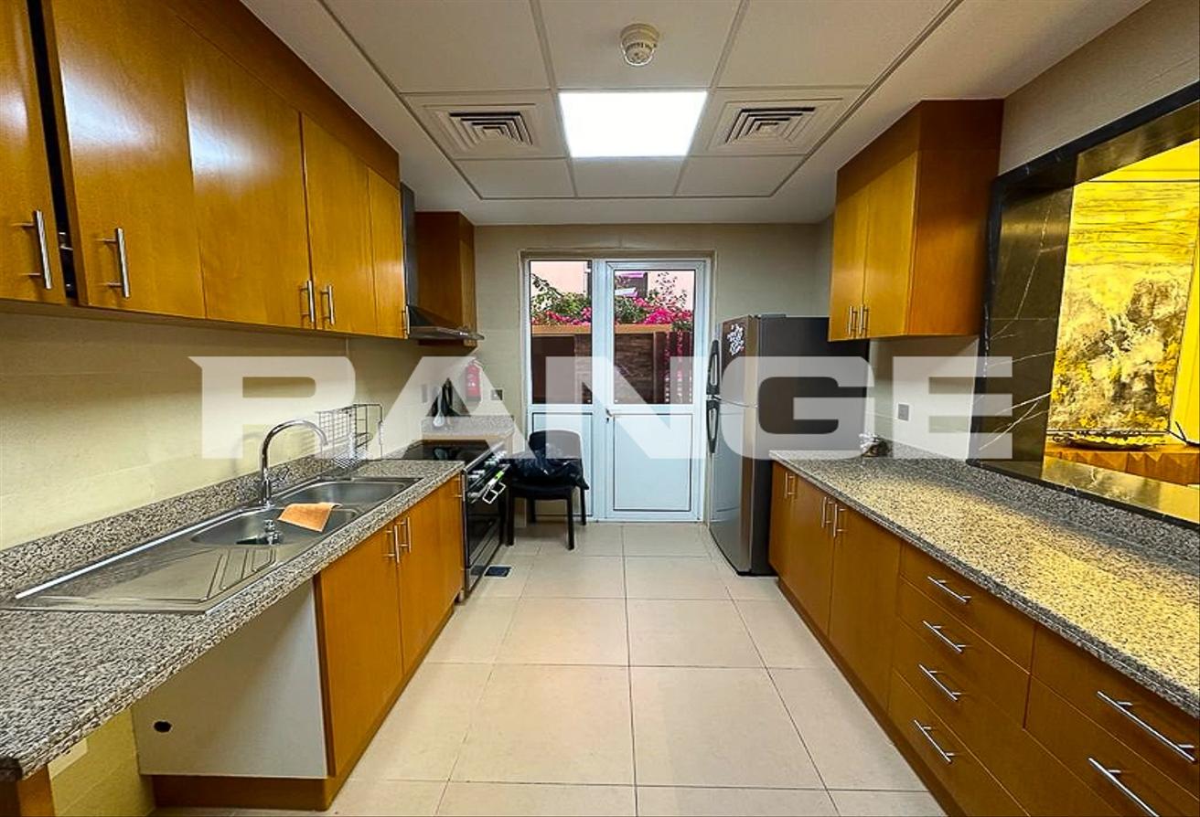 Fully Furnished | View Today | Corner Upgraded photo 10