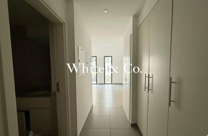 Apartment - Studio - 1 for rent in Hayat Boulevard 2B - Hayat Boulevard 2 - Hayat Boulevard - Town Square - Dubai