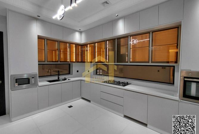 78182539 - Property Image 3