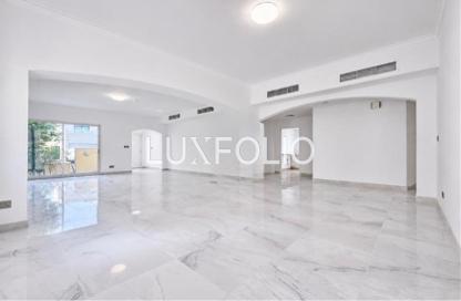 Villa - 4 - 4 for rent in Meadows 1 - Meadows - Dubai Villa - 4 - 4 for rent in Meadows 1 - Meadows - Dubai