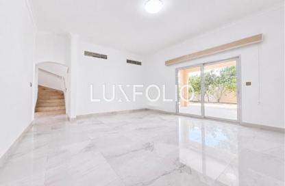Villa - 4 - 4 for rent in Meadows 1 - Meadows - Dubai Villa - 4 - 4 for rent in Meadows 1 - Meadows - Dubai