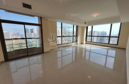 Apartment - 3 Bedrooms - 4 Bathrooms for rent in Al Marjan Tower - Al Falah Street - City Downtown - Abu Dhabi