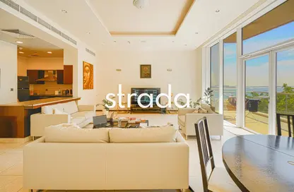 Apartment - 1 Bedroom - 2 Bathrooms for sale in Ruby - Tiara Residences - Palm Jumeirah - Dubai