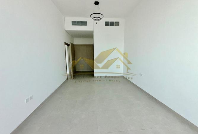 121545796 - Property Image 2