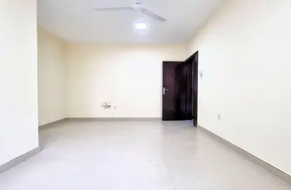 Apartment - 1 Bedroom - 2 Bathrooms for rent in Al Hamriya - Bur Dubai - Dubai