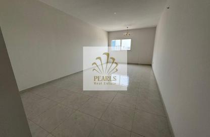 Apartment - 2 Bedrooms - 2 Bathrooms for rent in Al Rumailah building - Al Rumailah 2 - Al Rumaila - Ajman