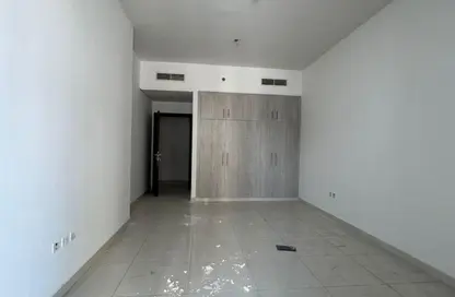Apartment - 2 Bedrooms - 3 Bathrooms for rent in Al Rashidiya Towers - Ajman Downtown - Ajman