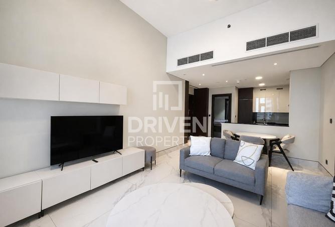 Full Canal View | Huge Layout | Prime Location