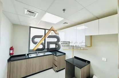 شقة - غرفة نوم - 2 حمامات للايجار في مبنى مرموق - المدينة العالمية المرحلة 2 - 4 الورسان - الورسان - دبي