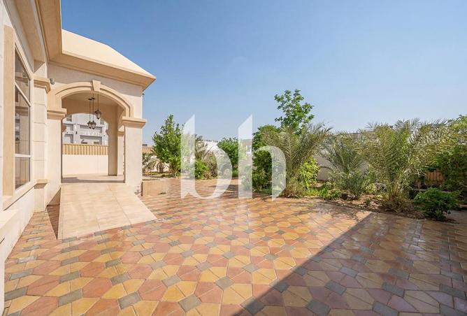 56127777 - Property Image 2