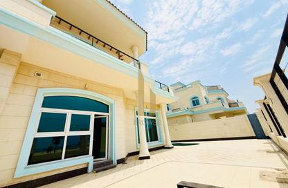 Villa - 5 Bedrooms - 5 Bathrooms for rent in Umm Suqeim 2 Villas - Umm Suqeim 2 - Umm Suqeim - Dubai