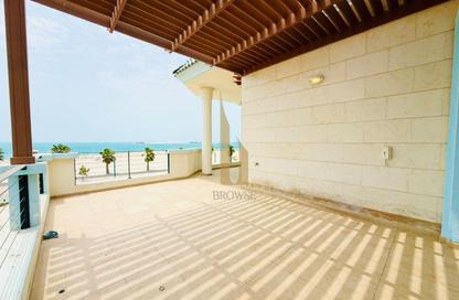Villa - 5 Bedrooms - 5 Bathrooms for rent in Umm Suqeim 2 Villas - Umm Suqeim 2 - Umm Suqeim - Dubai