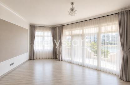 Apartment - 3 Bedrooms - 4 Bathrooms for rent in Al Basri - Shoreline Apartments - Palm Jumeirah - Dubai