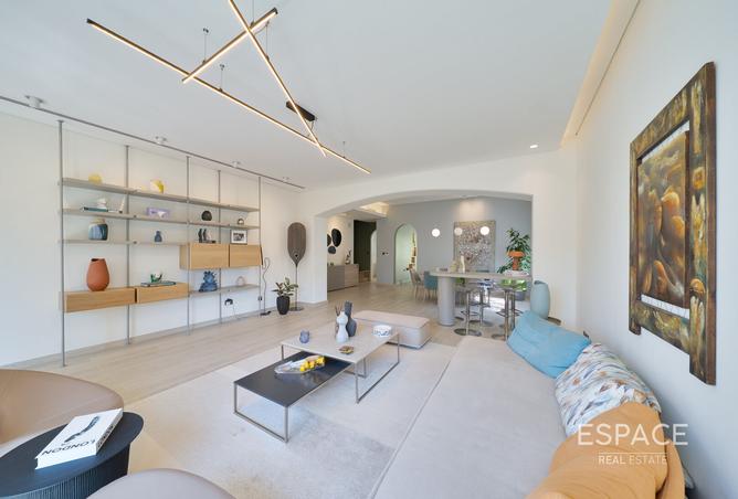 4-bed villa in Meadows 1 — photo 4
