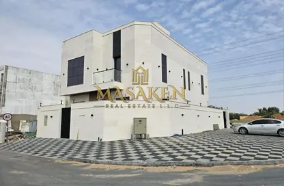 Villa - 5 Bedrooms - 7 Bathrooms for sale in Al Helio 1 - Al Helio - Ajman