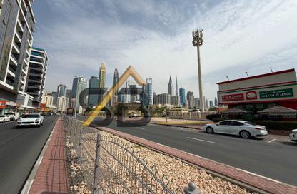Shop - Studio for rent in Jumeirah Garden City - Al Satwa - Dubai