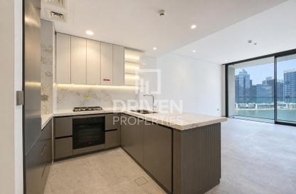Apartment - 1 - 2 for sale in Peninsula Four - Peninsula - Business Bay - Dubai