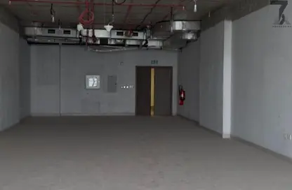 نصف طابق - استوديو - 2 حمامات للايجار في Al Naeem Twin Tower - دفن الخور - رأس الخيمة