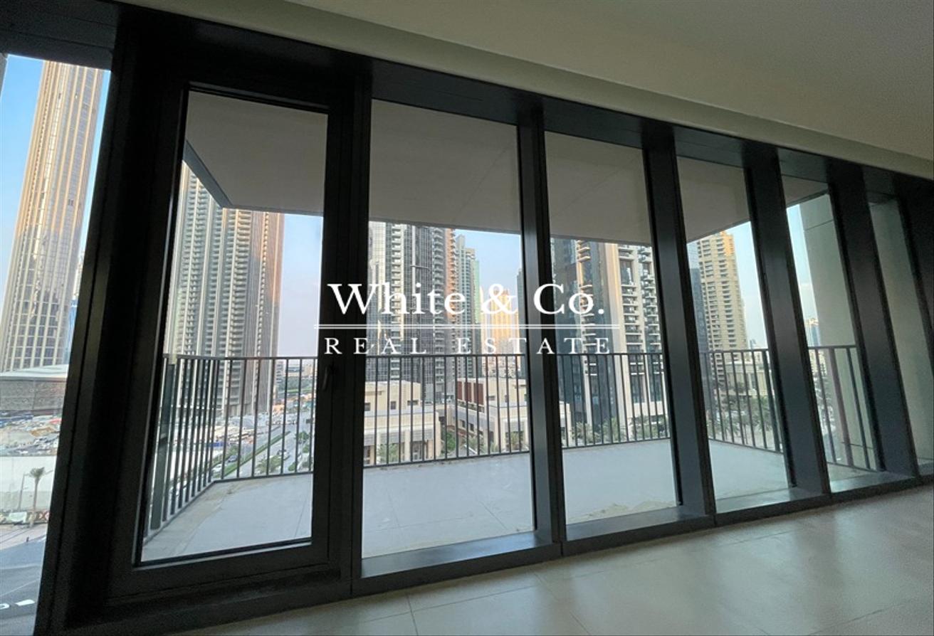 FULL BLVD VIEW | 01 LAYOUT | UNFURNISHED photo 22