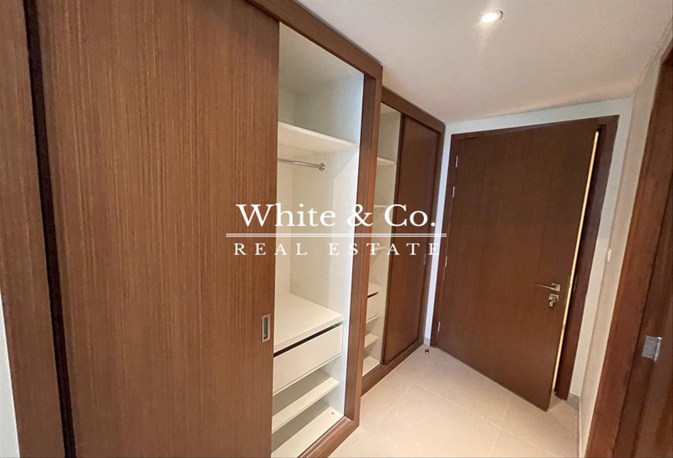 FULL BLVD VIEW | 01 LAYOUT | UNFURNISHED photo 12