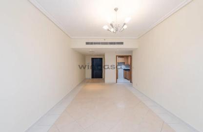 Apartment - 2 Bedrooms - 2 Bathrooms for rent in 21st Century Tower - Sheikh Zayed Road - Dubai