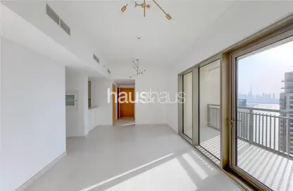 شقة - 2 غرف نوم - 2 حمامات للايجار في A كريك سايد 18 - حدائق الإمارات 1 - مرسى خور دبي - دبي