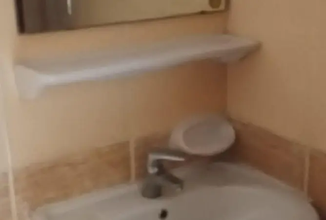 76164813 - Property Image 3