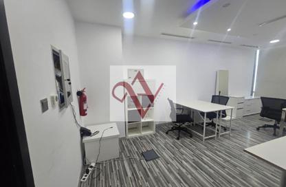 Office Space - Studio - 1 Bathroom for rent in Tamani Art Tower - Business Bay - Dubai