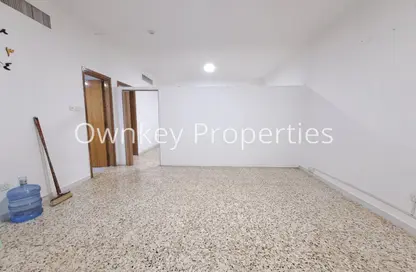 شقة - 1 حمام للايجار في الرفاعة - بر دبي - دبي