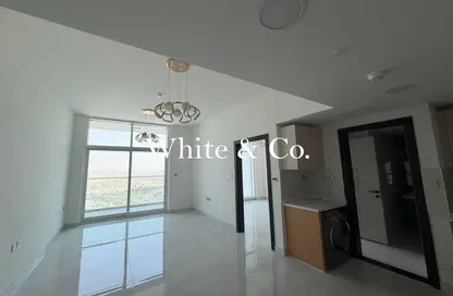 شقة - غرفة نوم - 1 حمام للايجار في سكايز من دانوب - ارجان - دبي