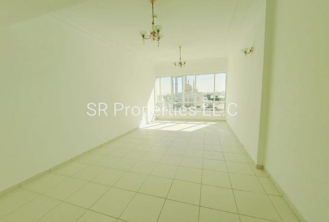 90054292 - Property Image 2