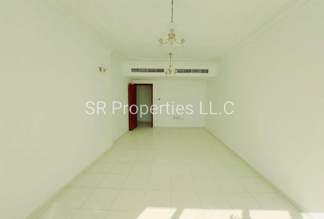 90054292 - Property Image 3