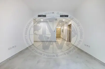 شقة - 2 غرف نوم - 3 حمامات للايجار في الزاهية - أبوظبي