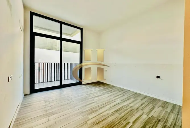 152354405 - Property Image 3