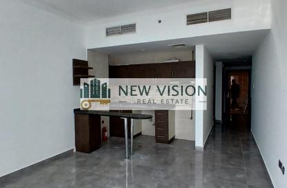 Apartment - Studio - 1 for rent in Al Majaz 2 - Al Majaz - Sharjah Apartment - Studio - 1 for rent in Al Majaz 2 - Al Majaz - Sharjah